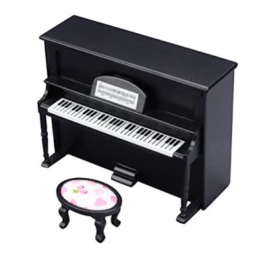 Miniatura de piano infantil com estrutura de madeira e