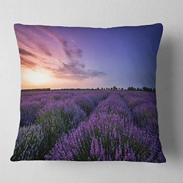 Imagem de Designart Lindas flores de lavanda ao pôr do sol, manta floral para sala de estar, sofá, enchimento de almofada de alta qualidade + capa de almofada impressa em ambos os lados 40,64 cm x 40,64 cm