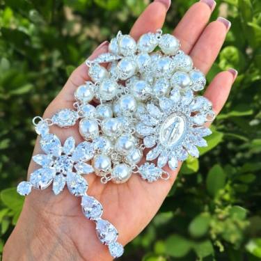 Imagem de Terço de Noiva com Zircônias e Pérolas com tulipas, Banho de Prata, Nossa Senhora das Graças Luxo