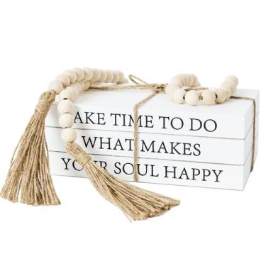 Imagem de Livros decorativos OMISHE White Faux Books com guirlanda de miçangas d