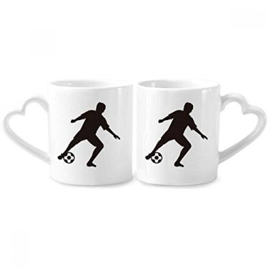 Imagem de Conjunto de canecas de porcelana para casais de futebol futebol americano com alça de coração