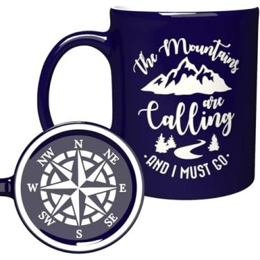 Imagem de NM NEXTMUG Caneca de café para amantes de caminhantes gravada - The Mountains are Calling and I Must Go - Caneca de presente engraçada para professores de montanhismo entusiastas do Dia dos Pais para