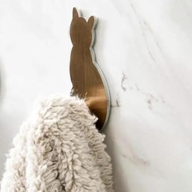 Imagem de 3 peças adoráveis ganchos utilitários em forma de gato para decoração de parede, suporte de chave de aço inoxidável, ganchos de parede autoadesivos para toalhas, chapéus, chuveiro, cozinha, sala de