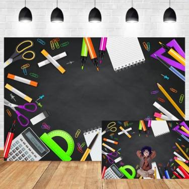 Imagem de OERJU Quadro de fundo fotográfico de volta às aulas, quadro-negro, lápis de cor, caderno, ferramentas de aula, fundo de ensino on-line para fotografia, escola, estudantes, cabine de fotos, adereços