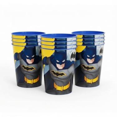 Imagem de Unique Pacote com 12 copos de plástico reutilizáveis de 473 ml do Batman – Artigos de festa de aniversário, lembrancinhas de sacolas de brindes, utensílios infantis e presentes para levar para casa