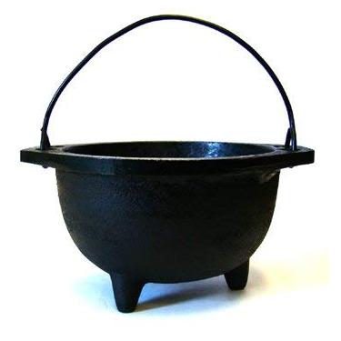 Imagem de Caldeirão de ferro fundido com alça, ideal para borrar, queimar incenso, finalidade ritual, decoração, castiçal, etc. (diâmetro de 15,24 cm de diâmetro da alça ao cabo, diâmetro interno 11,5 cm)