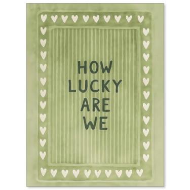 Imagem de Haitunone Pôster retrô com citações listradas verdes How Lucky Are We Wall Art Trendy Vintage Positive Affirmations Impressão em tela para sala de estar quarto decoração de parede 30 x 40 cm sem