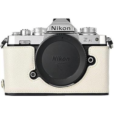 Imagem de Capa Z fc, capa BMAOLLONGB feita à mão de couro de fibra de carbono PU para meia câmera versão com abertura inferior para Nikon Z fc com alça de mão (branca)