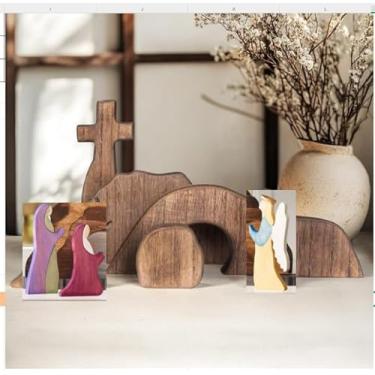 Imagem de JarThenaAMCS Cena de mesa de Páscoa de túmulo vazio e decoração de cruz Presépio de Jesus de madeira Ele ressuscitou peça central para festa cristã decoração de bandeja de mesa em casa, conjunto de 7