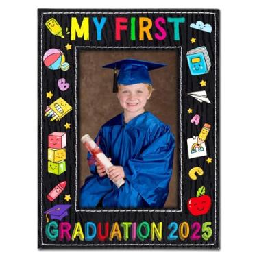 Imagem de PETCEE Porta-retrato pré-escolar de formatura pré-escolar 2025 10,16 cm x 15,24 cm, pré-escolar, pré-escolar, pré-escolar, presente de jardim de infância, My First Graduation para crianças, meninos