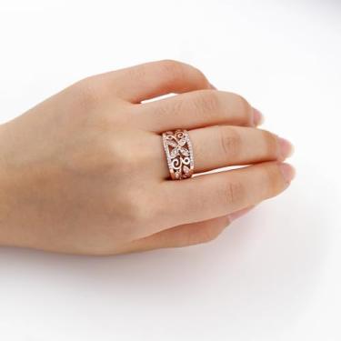 Imagem de Anel de declaração de filigrana em tom dourado para mulheres, zircônia cúbica acentuada design floral banda larga, anel de flor oco moderno YC6556, Latão Zircônia cúbica, Sem pedra preciosa