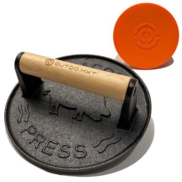 Imagem de OUTDO.MXT Prensa de hambúrguer de ferro fundido de 18 cm, esmagador de hambúrguer resistente de 1,1 kg com cabo de madeira e capa protetora de silicone para grelha, prensa para hambúrguer, bacon, bife