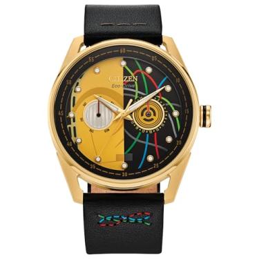 Imagem de Citizen Relógio masculino Eco-Drive Star Wars C-3PO, pulseira de couro preto, mostrador amarelo, dia/data (modelo: BU4026-05W)
