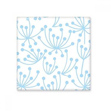 Imagem de Azulejo de cerâmica brilhante com tinta de plantas de flor azul