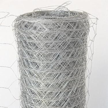 Imagem de 50 Metros Tela Galinheiro Galinha Hexagonal 1,50 x 50 Metros Fio 23 0,64Mm Cerca Rural Arame Galvanizado