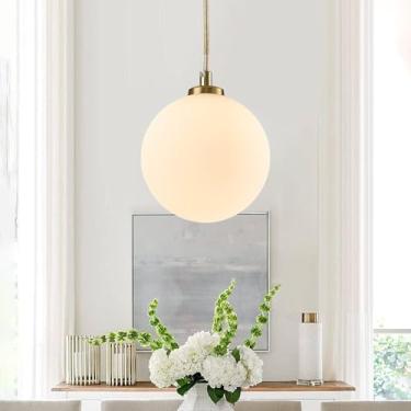 Imagem de PiWWPi Lustre Moderno De Meados Do Século, Lustre Suspenso De Vidro Globo De 1 Luz, Luminária Pendente Glod, Abajur Esférico Branco Blackout Para Quarto, Ilha De Cozinha, Sala De Jantar, Sala De Es