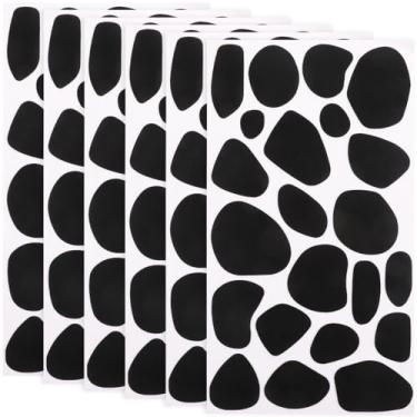 Imagem de SHINEOFI Adesivos de feltro adesivos para artesanato DIY padrão de vaca 6 folhas de círculos de feltro preto para decoração de roupas e arte de parede meninos e meninas adultos projetos criativos