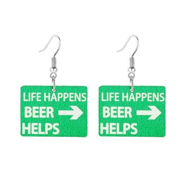 Imagem de Dreuyet Brincos de cerveja para mulheres e homens, brincos de madeira criativos com pingente de cerveja engraçados e leves Oktoberfest, festas de fim de ano, joias de bebida alcoólica, de madeira, Sem