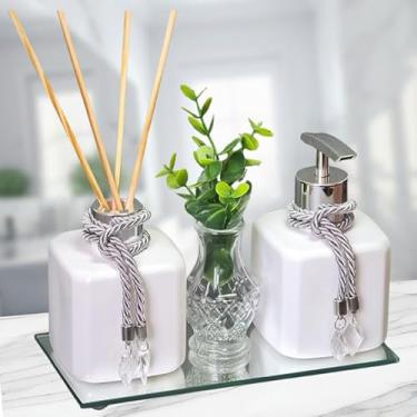 Imagem de Kit Lavabo Banheiro com Aromatizador e Saboneteira 300ml Bandeja Luxo com Vasinho Decorativo(Pet Branco com Prata)