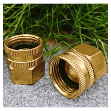 Imagem de SARANICE Adaptador NPT de 3/4 para mangueira de jardim, latão sólido 3/10.2 cm GHT fêmea x conector giratório NPT fêmea de 3/10.2 cm, com arruela para conversão de rosca de tubo de mangueira de água