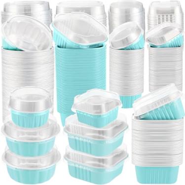 Imagem de Gejoy 200 peças de copos de alumínio para assar com tampas, formas descartáveis de bolo de ramequins quadradas, 10 e 141,7 g, redondo, 8 e forros de cupcake de 118 ml, molde de pudim de muffin