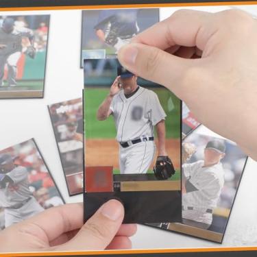 Imagem de Capas para cartas MTG pretas de 100 contagens, costas foscas, protetores de cartas de baralho de tamanho padrão para cartas de jogo de beisebol de futebol esportivo, 66 x 91 mm