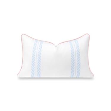 Imagem de Hofdeco Premium Capa de almofada lombar Coastal Grandmillennial Patio para ambientes internos e externos, 30,5 x 50,8 cm, repelente de água para quintal, sofá, beira da piscina, estampa azul bebê rosa