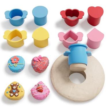 Imagem de AENTGIU Conjunto de cortador e empurrador de bolo, 4 formas de molde de bolo pop com design de coração, redondo, triângulo e folha de ginkgo, formas de bolo impressas em 3D, ferramentas de prensa para