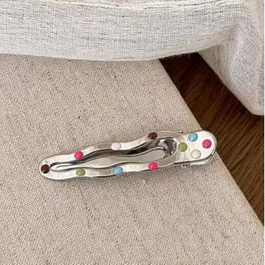 Imagem de 1 grampo de cabelo pentagrama de metal em forma de estrela, design colorido de bolinhas, fixação segura para adolescentes, festas, estilo diário, gotas de água