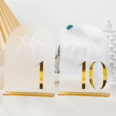 Imagem de HOODO Números de mesa de casamento de acrílico fosco 1-10 com suportes, placas de acrílico arqueadas de 12,7 x 17,8 cm com números dourados 3D, números de mesa 3D foscos para recepção de casamento