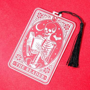 Imagem de 2 marcadores de livro de crânio gótico translúcido para mulheres leitoras – Marcador de livro de acrílico com tema "leitor" com borla para enfermeiros, aposentados, presentes masculinos, acessórios de