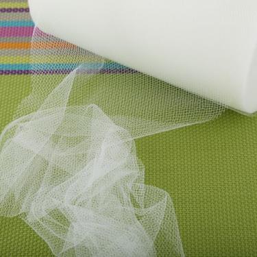 Imagem de RiToEasysports Rolo de Tule de Casamento Com Carretel de Tecido Branco de 100 Jardas de Comprimento para Decorações Artesanais DIY, 15 Cm de Largura para Festas e Eventos (C02 esbranquiçado)