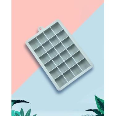 Imagem de (1 pacote) Bandeja de silicone para cubos de gelo com 24 compartimentos, reutilizável, fácil de remover, flexível e fácil de remover, adequada para uísque, coquetéis e mais (azul claro) BLC632-02