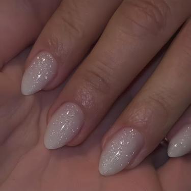Imagem de SXVME Unhas de pressão brancas Cat Eye em forma de amêndoa curta - 30 peças unhas postiças estileto, unhas postiças de acrílico, unhas de gel espesso natural, cola curta em unhas postiças com glitter