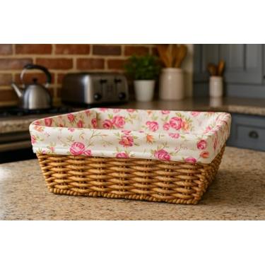 Imagem de Cesta de armazenamento retangular tecida à mão com forro de algodão floral – Caixa organizadora de vime decorativa para banheiro, quarto ou sala de estar – Solução de armazenamento rústica para