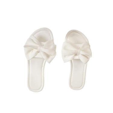 Imagem de OYOANGLE Sandálias femininas rasteiras com laço aberto e elegantes sem cadarço para férias na praia, Branco, 39