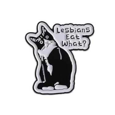 Imagem de Broche Esmaltado De Gato LGBTQ Com Armas E Tábua Ouija, Joia De Lapela