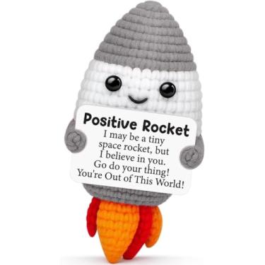 Imagem de Presentes de incentivo – Foguete de crochê feito à mão, presente inspirador positivo para estudantes, amigos ou colegas de trabalho, brinquedo de foguete motivacional para formatura ou Natal
