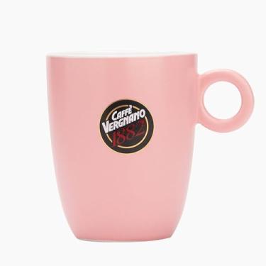 Imagem de Caffè Vergnano Caneca feminina de cerâmica rosa café – Copo de café italiano tamanho completo, seguro para lava-louças e micro-ondas – Porcelana durável com interior branco apoiando mulheres