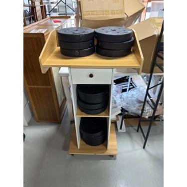 Imagem de Qriocioa Suporte de pódio com rodas de metal Púlpito de madeira Suporte de pódio portátil com armazenamento móvel recepção pódio mesa para igreja escritório escola conferência restaurante reunião