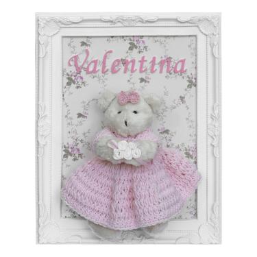 Imagem de Porta Maternidade Quadro Ursa Bege Vestido de Crochê e Buquê de Flor Quarto Bebê Infantil Menina