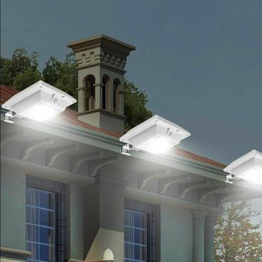Imagem de WOOXGEHM Luz de cerca solar, 6 LEDs à prova d'água, lâmpada de cerca solar inteligente, lâmpada de segurança de jardim com economia de energia para jardim, quintal, caminho, corredor, calha