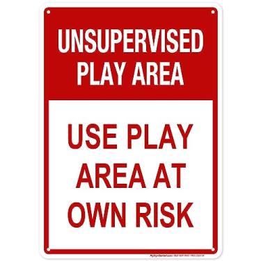 Imagem de Placa de área de jogo não supervisionada Play at Your Own Risk, alumínio de grau industrial de 25,4 x 35,5 cm, fácil montagem, resistente à ferrugem/desbotamento, interior/exterior, feito por MY SIGN CENTER