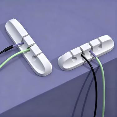 Imagem de 2 clipes de suporte de cabo, suportes autoadesivos de 3 furos e 5 furos, gerenciamento de cabos para fios de carregamento USB, organizador de fios para escritório, casa, mesa (branco)