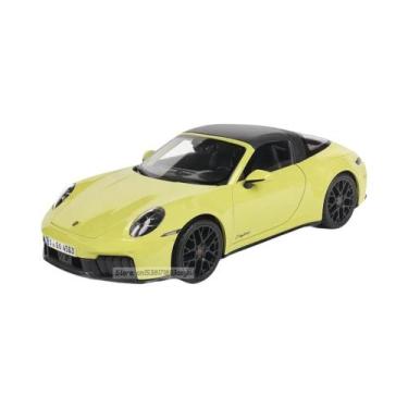 Imagem de Modelo De Carro Em Escala 1:18 Maisto Porsche 911 GTS 992.2 Tarqa Coup