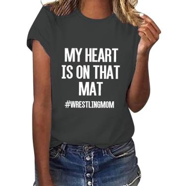 Imagem de Camiseta feminina My Heart is on That mat wrestlingmom 2024 verão casual macia com frase blusa leve, Cinza escuro, M