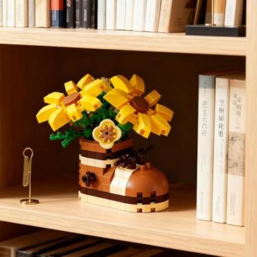 Imagem de Vaso de sapatos com flores amarelas, estatueta de jardim em miniatura, decoração interna pequena para mesa, detalhe floral brilhante