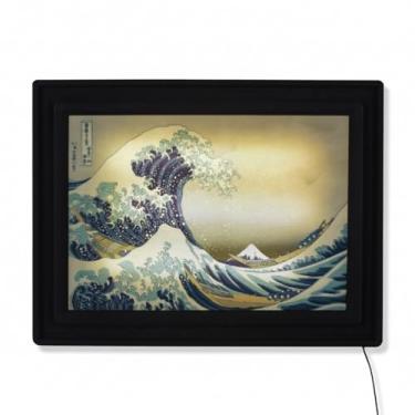 Imagem de Luminária Quadro Grande Onda de Kanagawa, LED Bivolt, 41,5x54x5,5cm, Polietileno, Arte Japonesa Hokusai, com Cabo 78cm