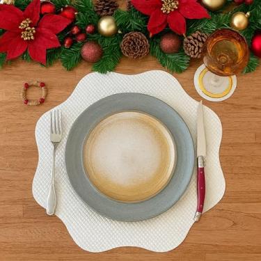 Imagem de Jogo Americano Redondo, Sousplat Decorativo com 10 Unidades e 10 Porta Copos, Trançado Palha Bege, para Mesa Posta Natalina Mesa Posta Natal