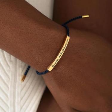 Imagem de Pulseira Remember Who You Are Joias inspiradoras para mulheres, incentivo para mulheres, pulseira de declaração motivacional, acessório de afirmação edificante, presentes de amizade para mulheres